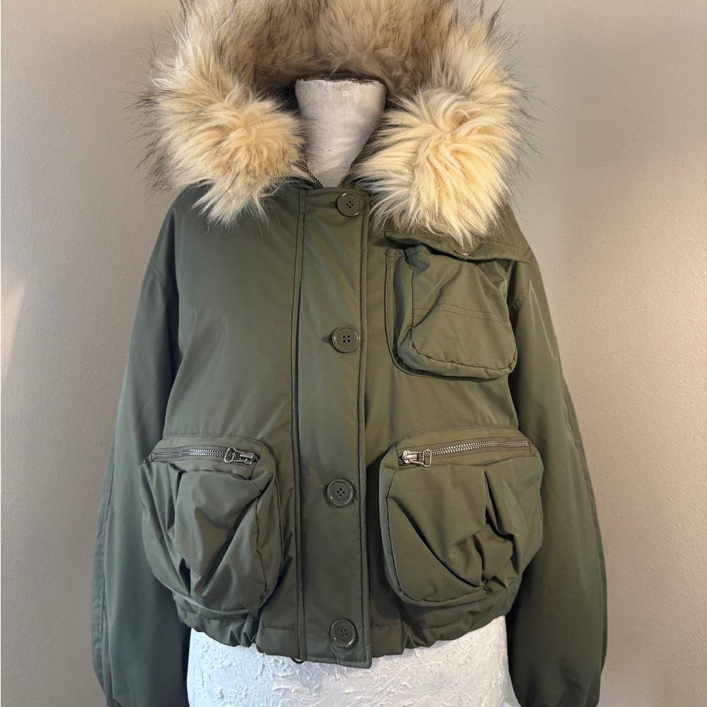 NWOT - Olive Green Parka with Faux Fur Hood by Anthropologie size Large